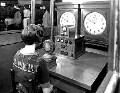 Živá operátorka hlášení přesného času