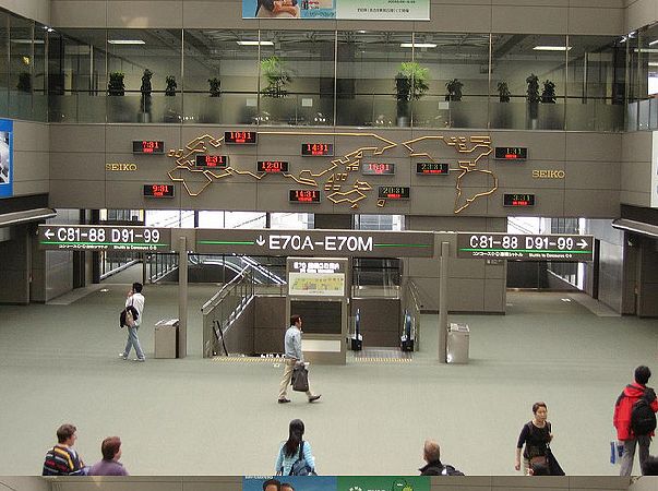 pásmové hodiny na letištích